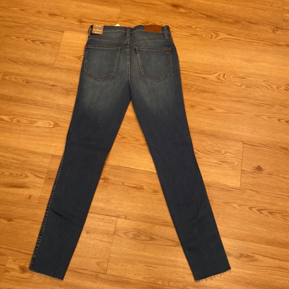 BNWT Madewell Roadtripper Jeans: Knee-Rip Edition - Picture 9 of 16